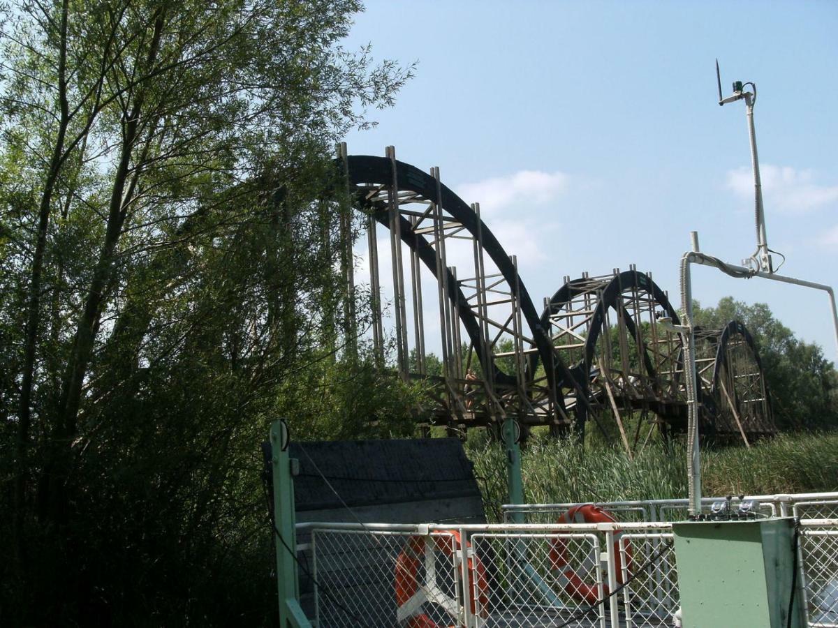 98 Petofi Utca Villa Balatonmagyarod Bagian luar foto